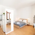 Dome Garden Apartment *